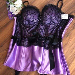 NWT Fredricks of Hollywood Bustier Lavender Sze LG